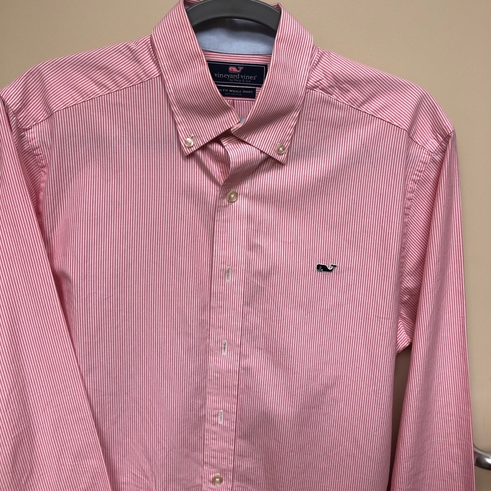 Men’s Vineyard Vines shirt